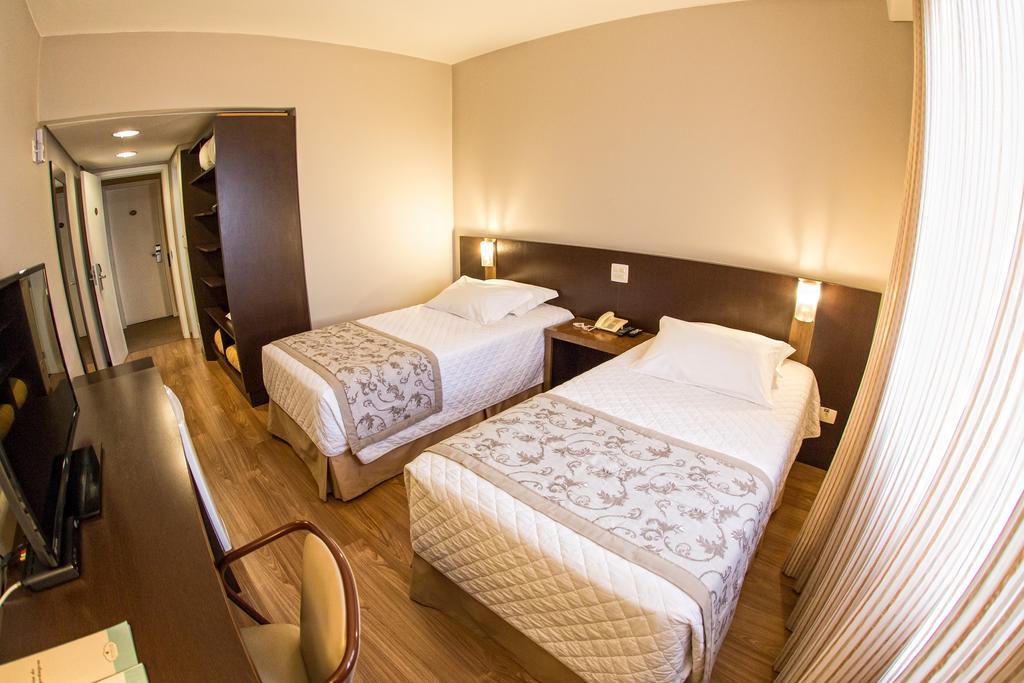Hotel Campo Largo Comfort Exterior photo